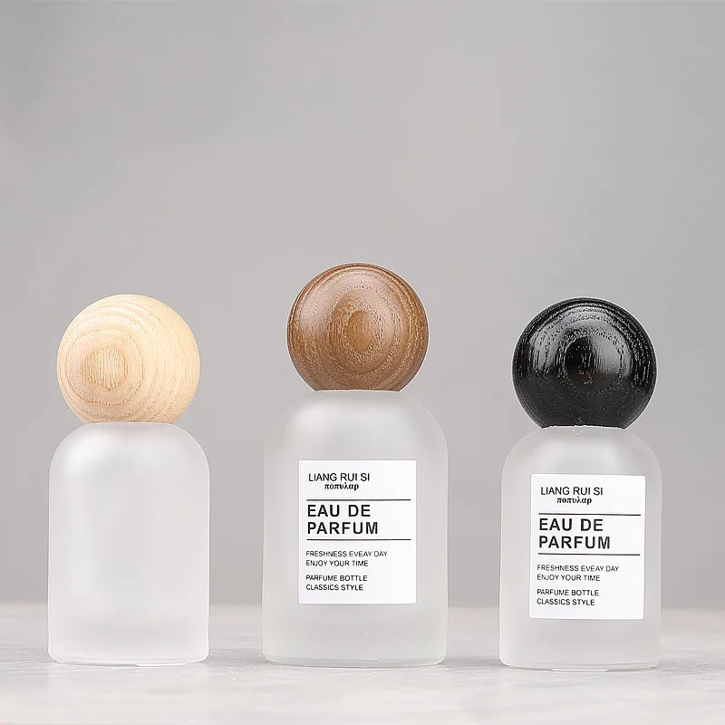 High-grade 30/50/100ml Empty C - Luxury Skincare Packaging recension och pris